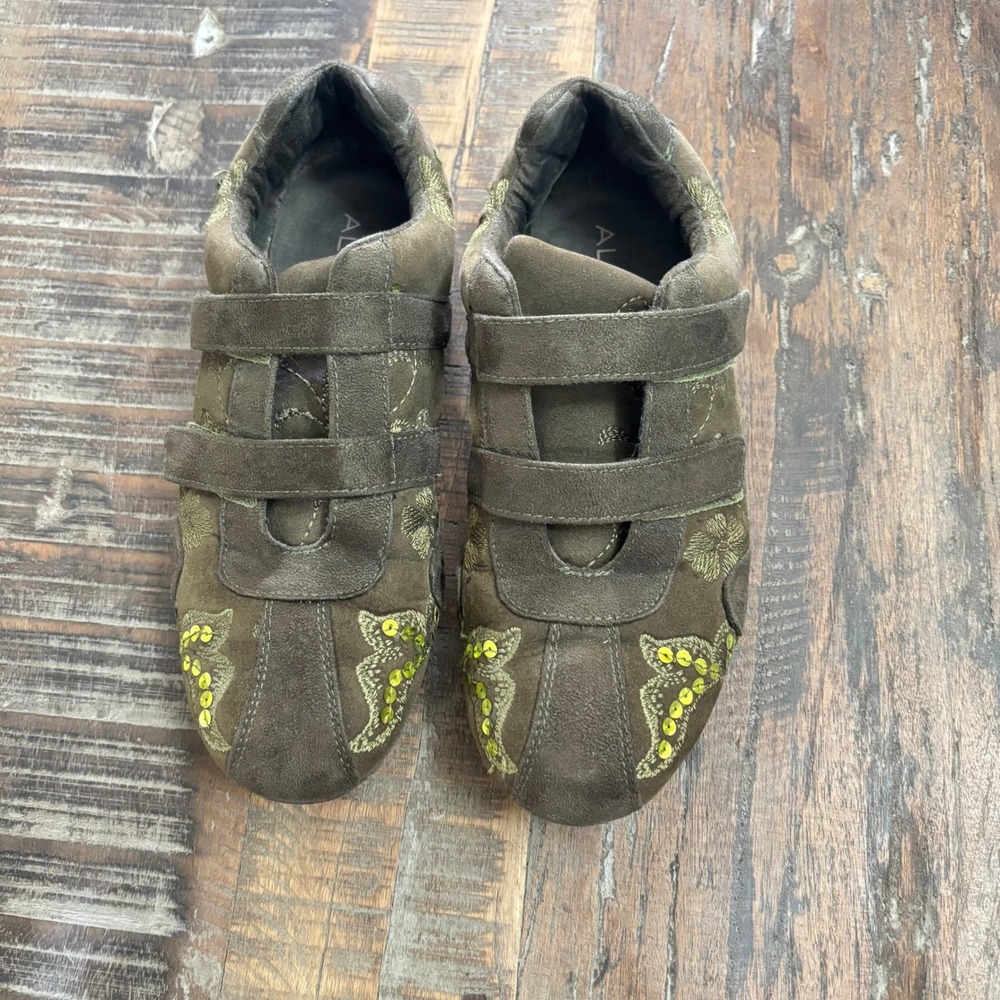 ALDO Women's Green Suede Embroidered Floral‎ Sneakers Size 38
